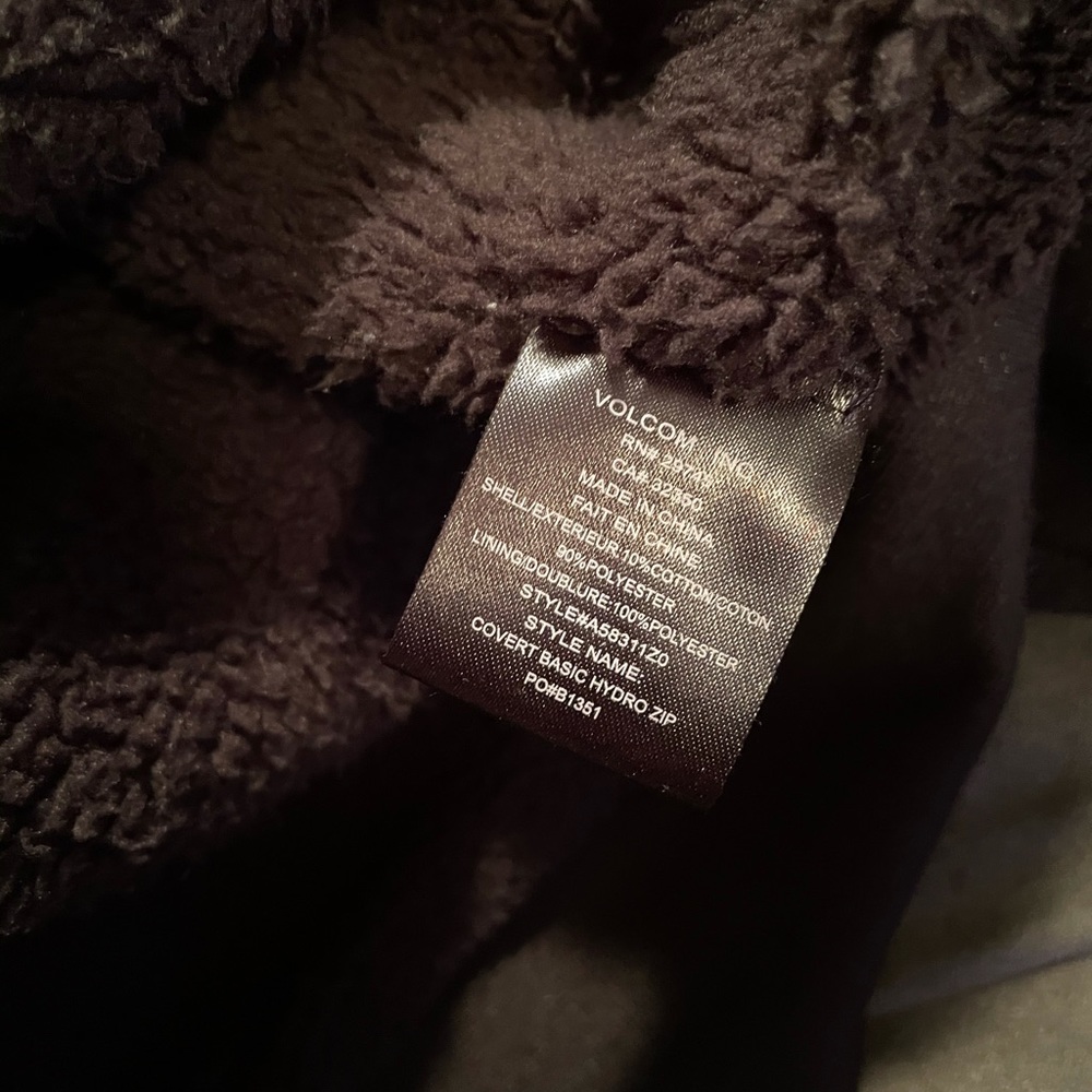 Black Volcom Cargo Jacket - Picture 8 of 8